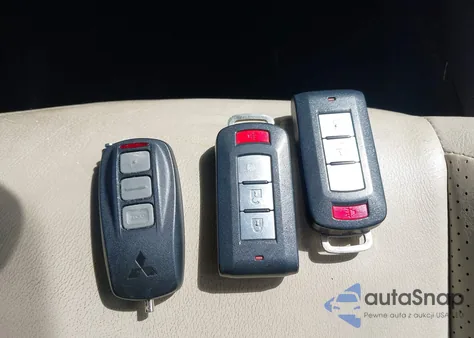 2009 Mitsubishi Outlander Xls z USA, uszkodzony, nr VIN JA4MS41X39Z013682